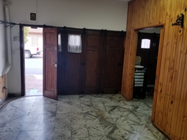 CASA 4 AMBIENTES VENTA TRES ARROYOS CENTRICA
