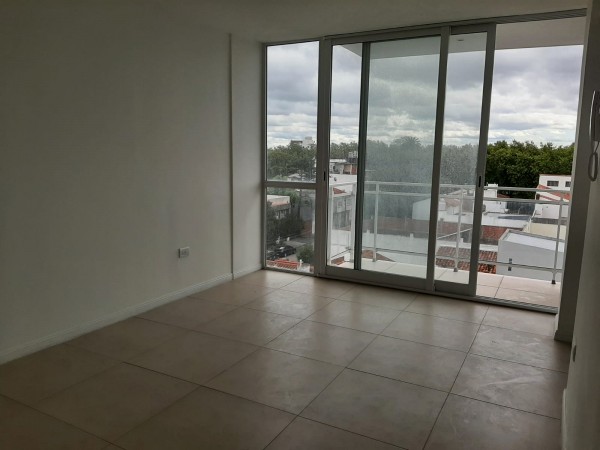 DEPARTAMENTO 3 AMBIENTES  CON COCHERA ZONA PLAZA PERALTA RAMOS MUY LUMINOSO