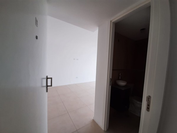 DEPARTAMENTO 3 AMBIENTES  CON COCHERA ZONA PLAZA PERALTA RAMOS MUY LUMINOSO