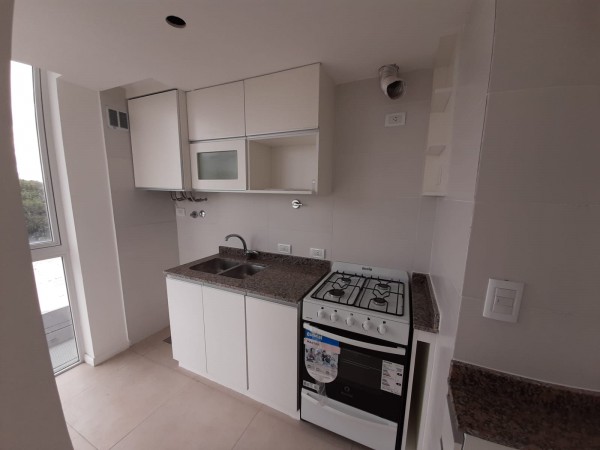 DEPARTAMENTO 3 AMBIENTES  CON COCHERA ZONA PLAZA PERALTA RAMOS MUY LUMINOSO