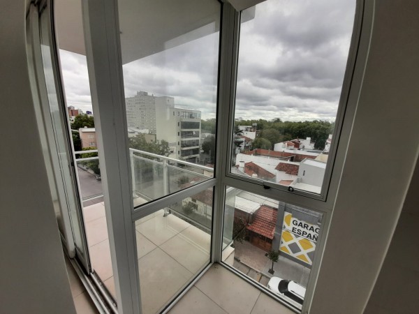 DEPARTAMENTO 3 AMBIENTES  CON COCHERA ZONA PLAZA PERALTA RAMOS MUY LUMINOSO