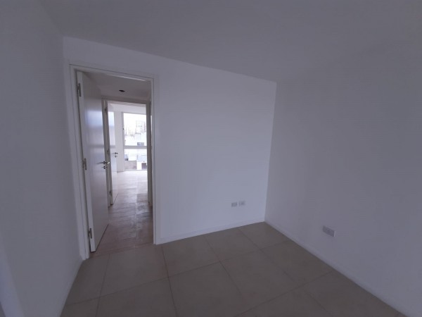 DEPARTAMENTO 3 AMBIENTES  CON COCHERA ZONA PLAZA PERALTA RAMOS MUY LUMINOSO