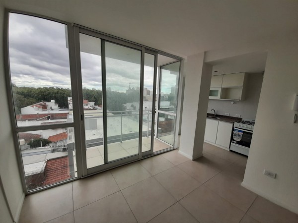 DEPARTAMENTO 3 AMBIENTES  CON COCHERA ZONA PLAZA PERALTA RAMOS MUY LUMINOSO