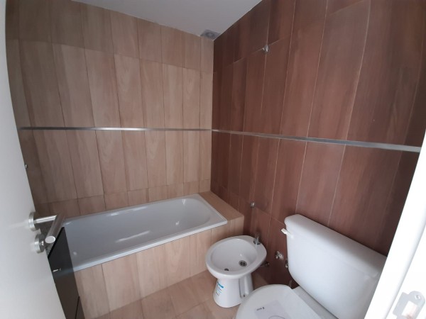 DEPARTAMENTO 3 AMBIENTES  CON COCHERA ZONA PLAZA PERALTA RAMOS MUY LUMINOSO