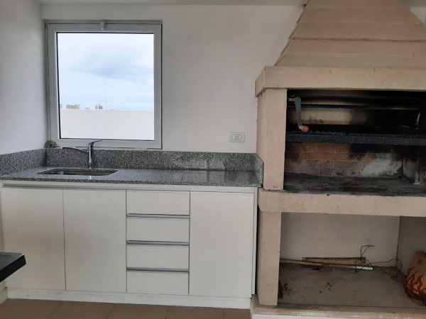 DEPARTAMENTO 3 AMBIENTES  CON COCHERA ZONA PLAZA PERALTA RAMOS MUY LUMINOSO