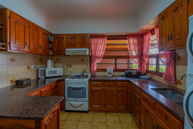 Venta increible casa de 5 ambientes mas departamento de 2 ambientes