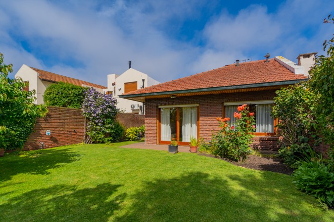 Venta increible casa de 5 ambientes mas departamento de 2 ambientes