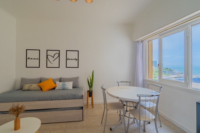 DEPARTAMENTO ZONA VARESE / VISTA LATERAL A VARESE