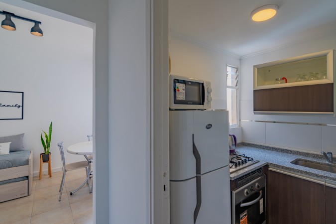 DEPARTAMENTO ZONA VARESE / VISTA LATERAL A VARESE