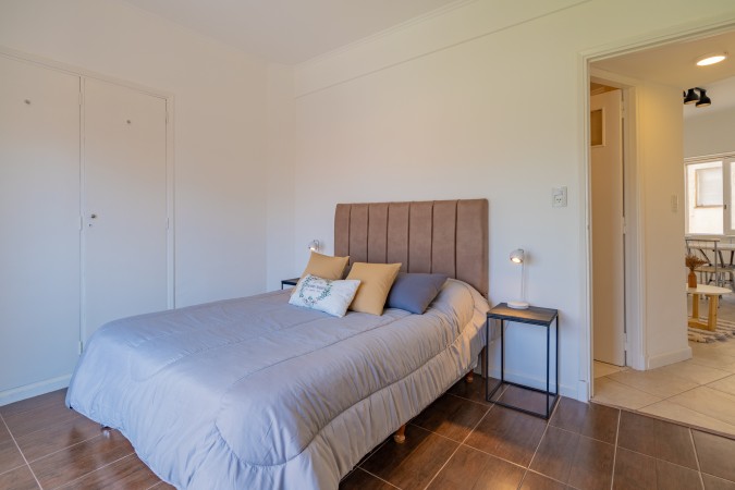 DEPARTAMENTO ZONA VARESE / VISTA LATERAL A VARESE