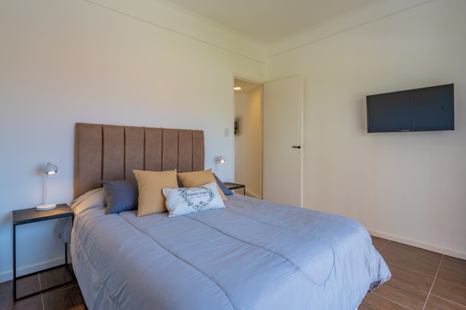 DEPARTAMENTO ZONA VARESE / VISTA LATERAL A VARESE