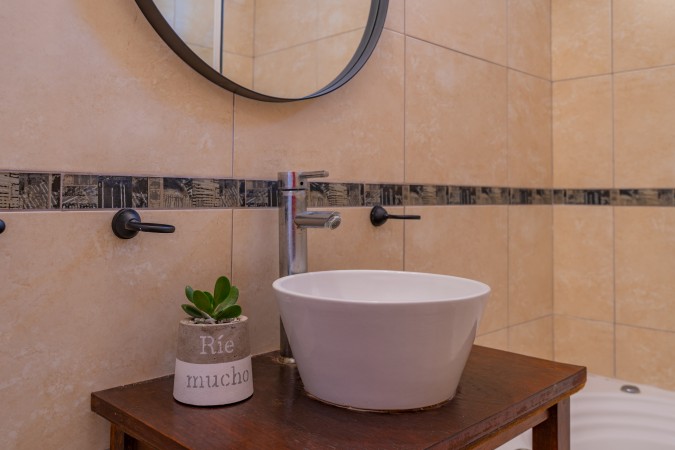 DEPARTAMENTO ZONA VARESE / VISTA LATERAL A VARESE