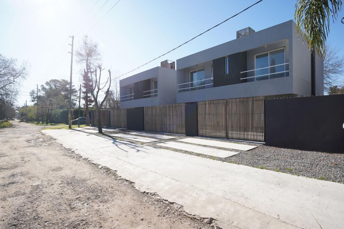 DUPLEX 3 AMBIENTES A ESTRENAR GBA NORTE PILAR 2 COCHERAS