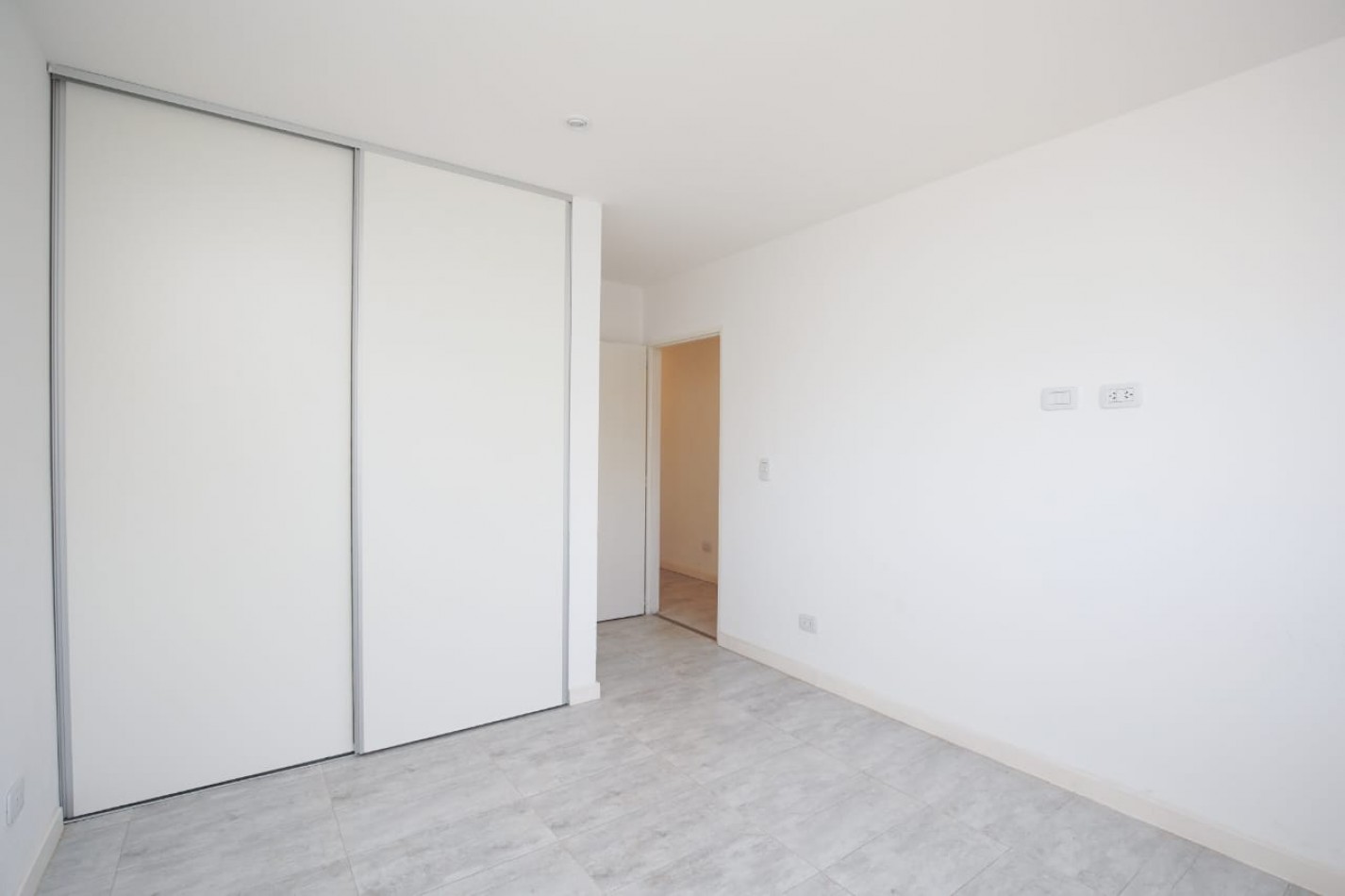 DUPLEX 3 AMBIENTES A ESTRENAR GBA NORTE PILAR 2 COCHERAS