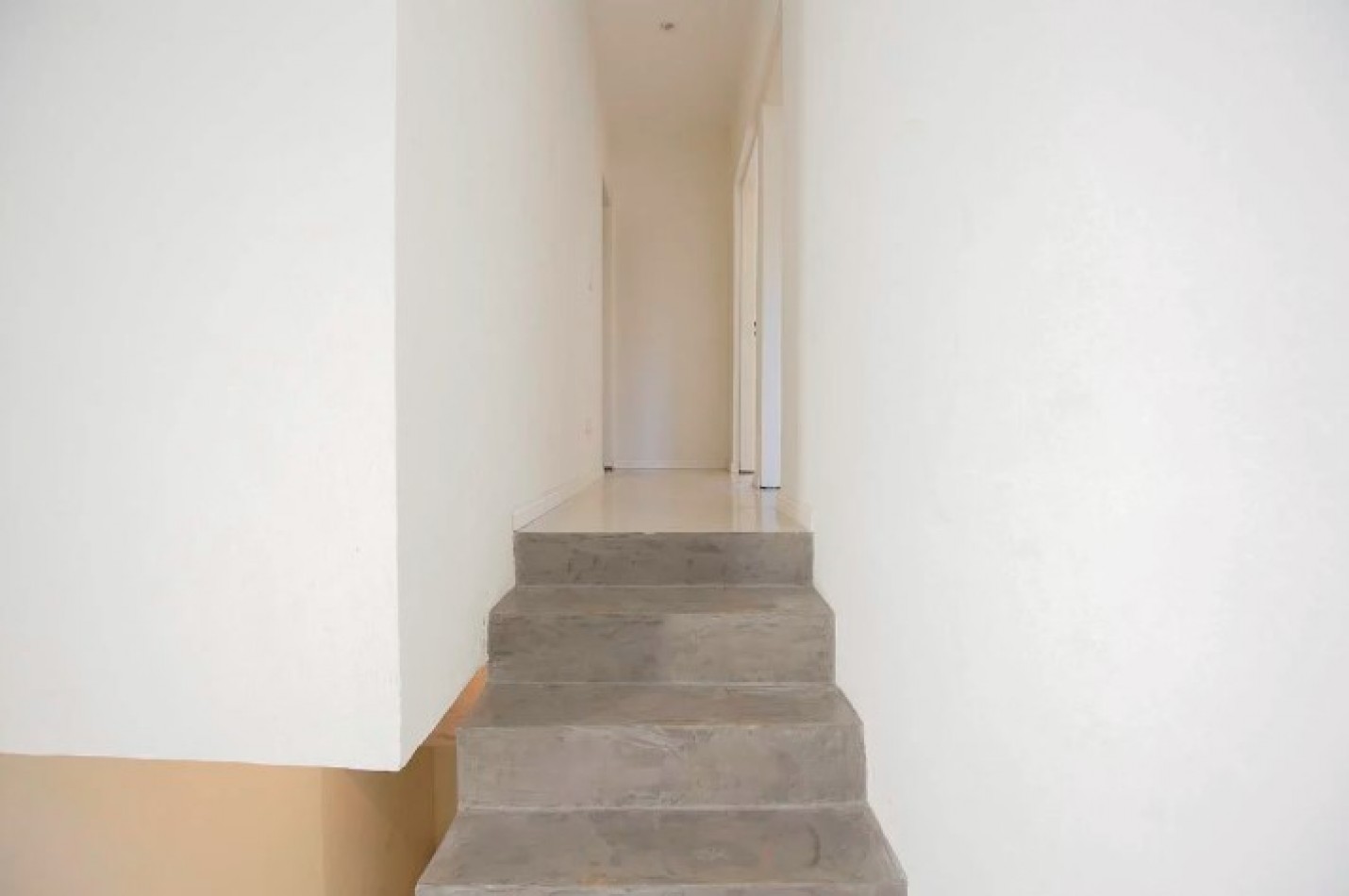 DUPLEX 3 AMBIENTES A ESTRENAR GBA NORTE PILAR 2 COCHERAS