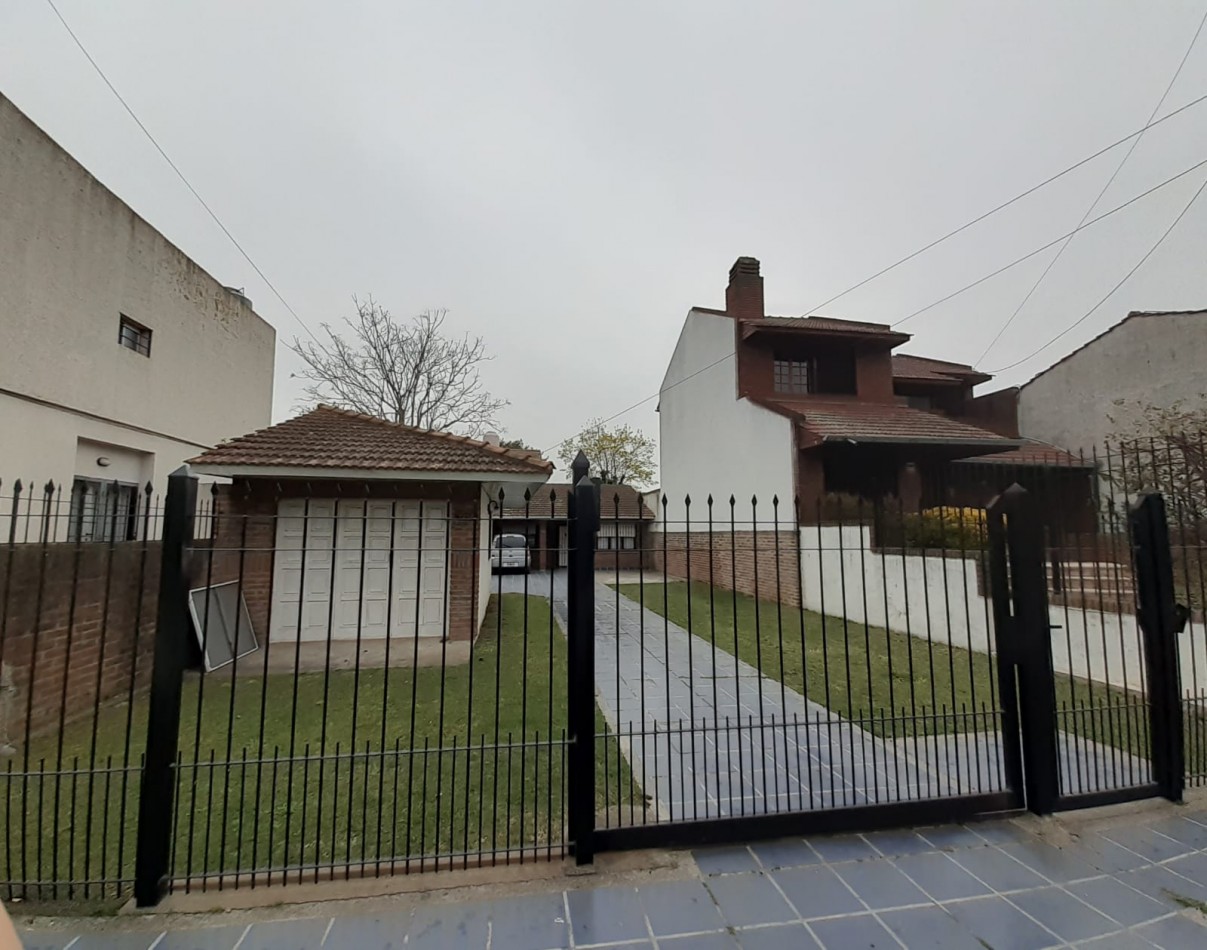 VENTA CASA 6 AMBIENTES -CAISAMAR -APTA 2 FAMILIAS-APTA CREDITO