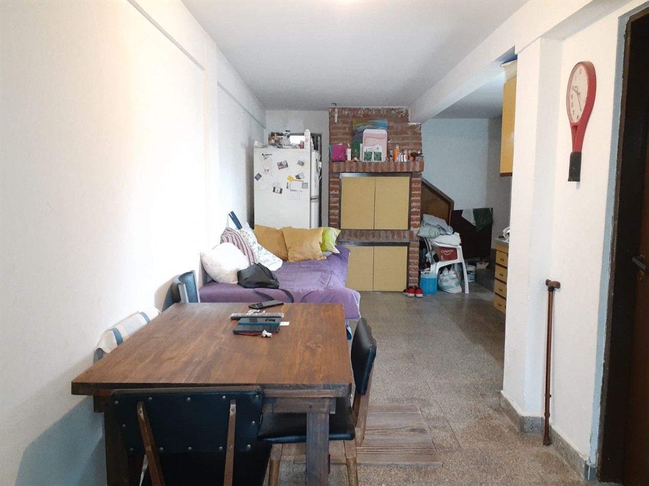 VENTA CASA 6 AMBIENTES -CAISAMAR -APTA 2 FAMILIAS-APTA CREDITO