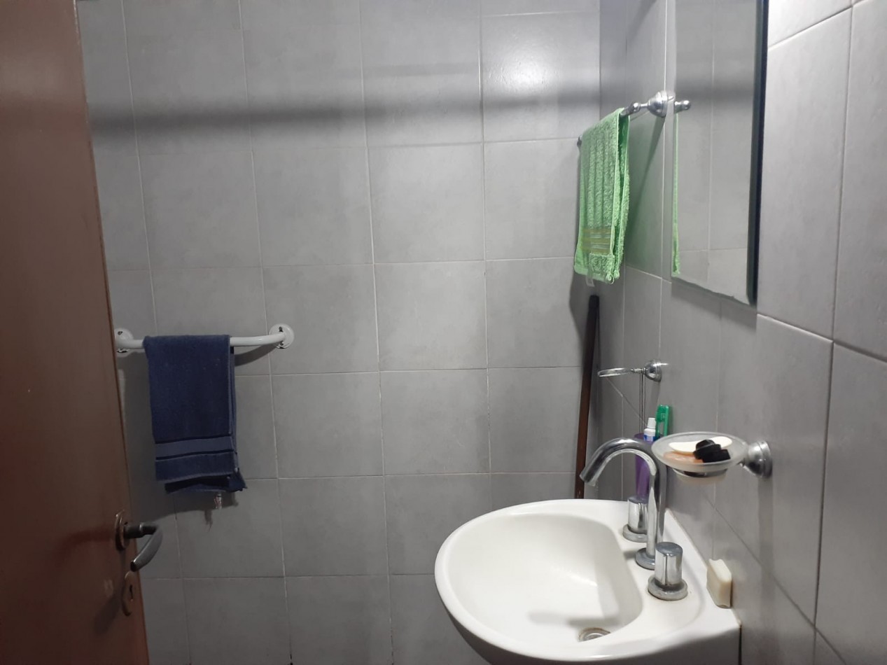 VENTA CASA 6 AMBIENTES -CAISAMAR -APTA 2 FAMILIAS-APTA CREDITO
