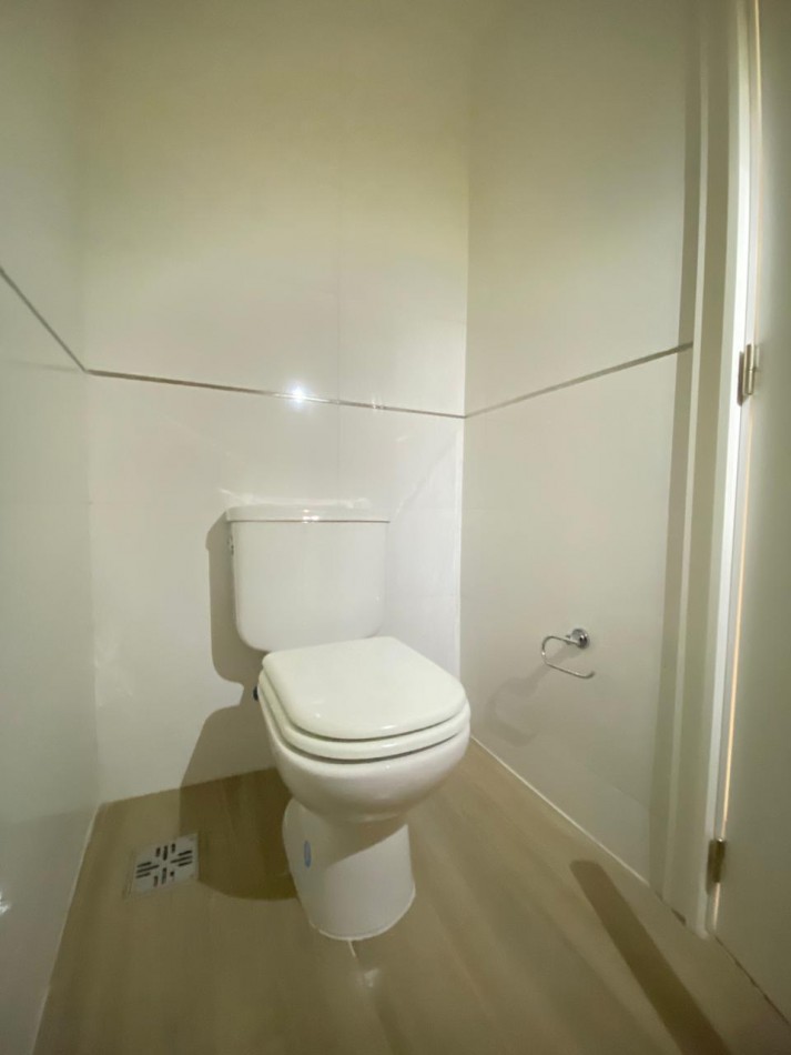 Venta departamento 2 ambientes a la calle con balcon. Edificio  Novecento 