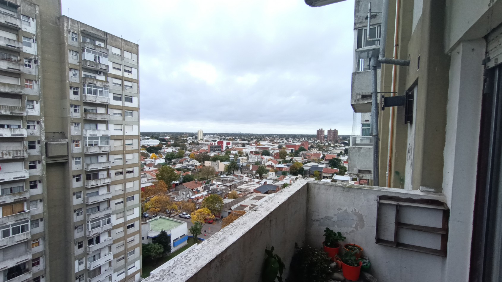 Venta Departamento 3 Ambientes al Frente con cochera
