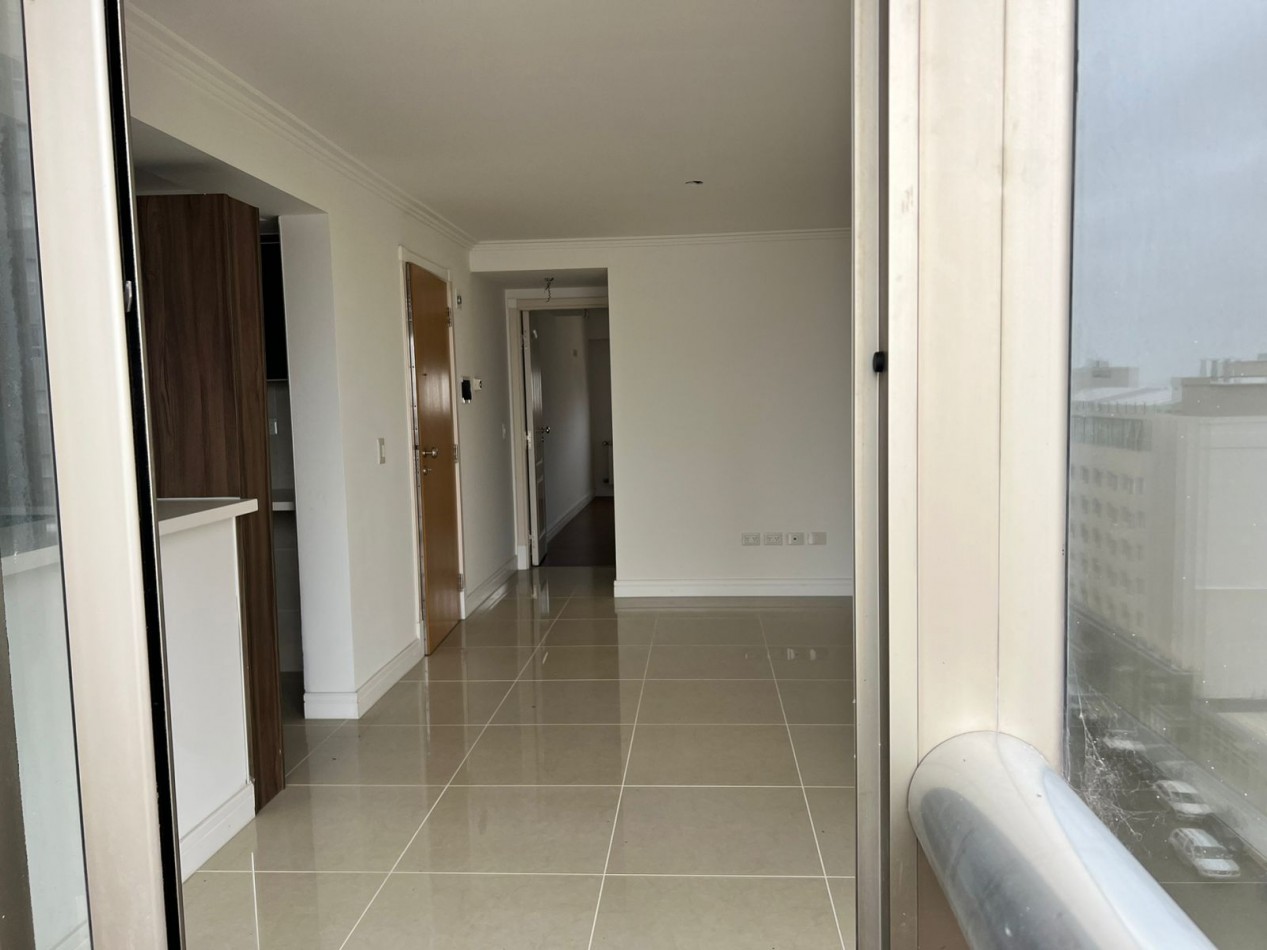 VENTA DEPARTAMENTO 2 AMBIENTES- BALCON Y VISTA AL MAR-  DAMAR 8 