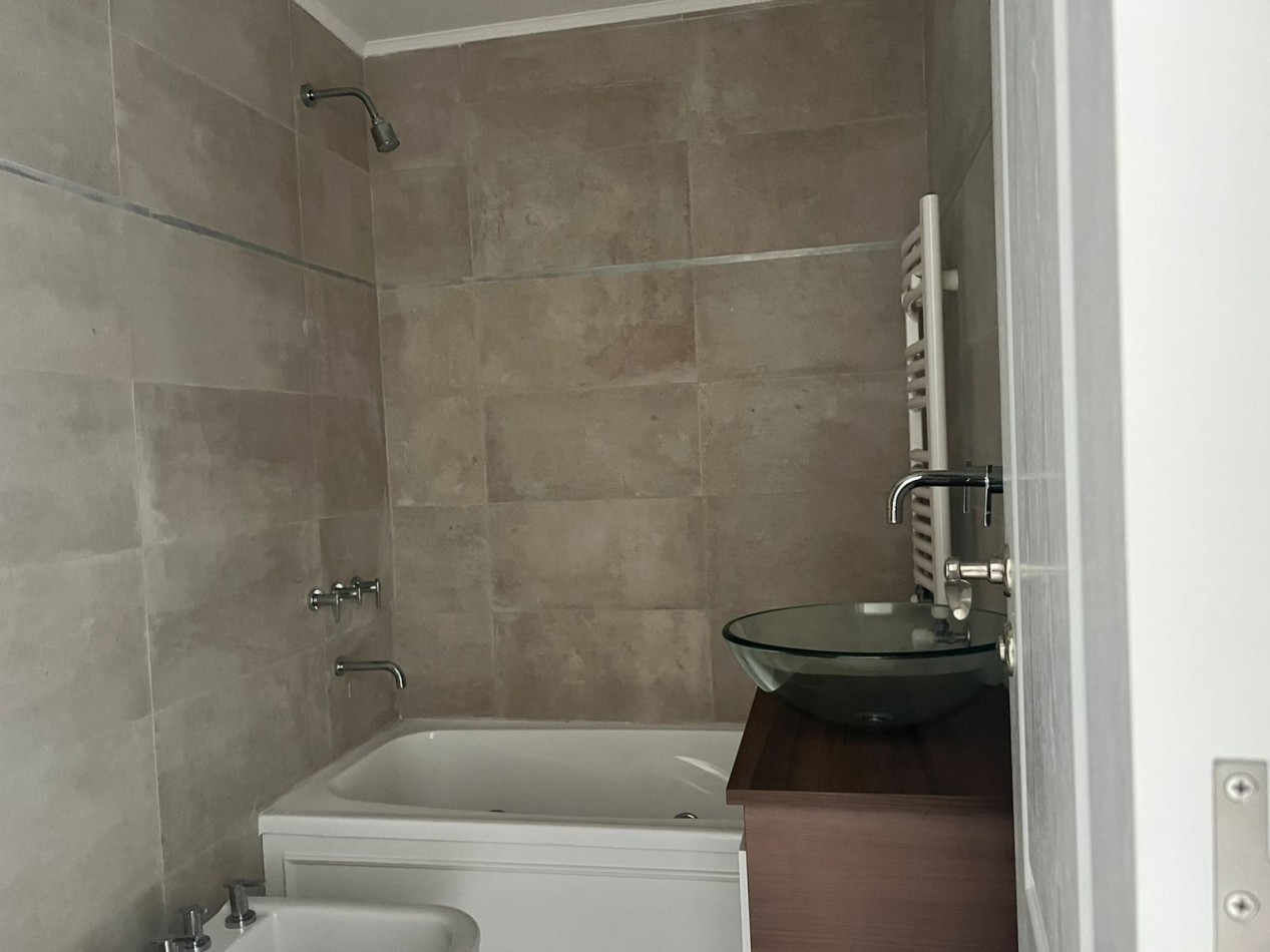 VENTA DEPARTAMENTO AL FRENTE EDIFICIO DAMAR X 
