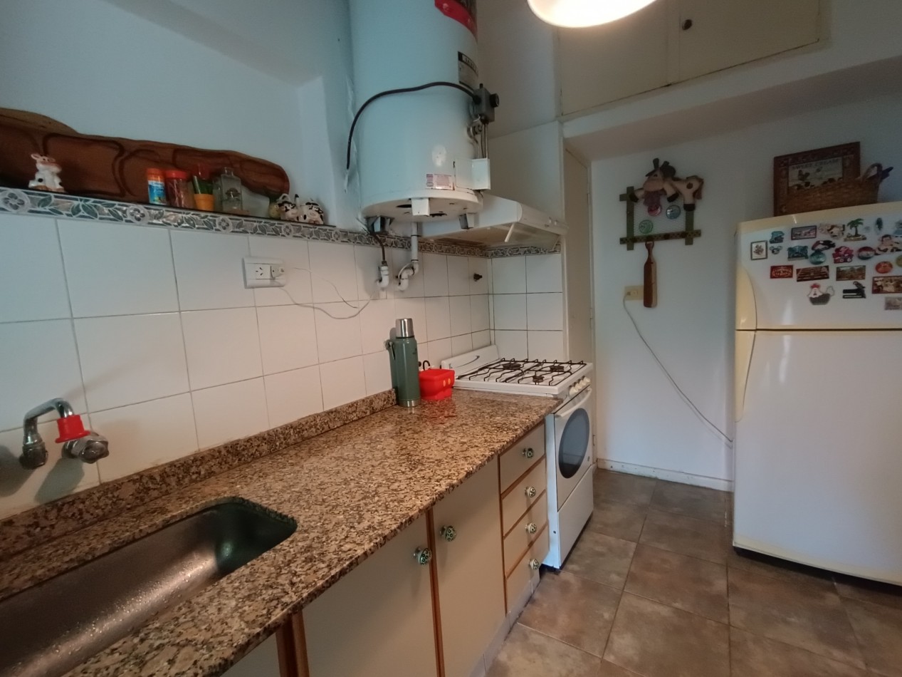 Venta casa 3 ambientes con dependencia y patio a tres cuadras del Mar Punta Mogotes