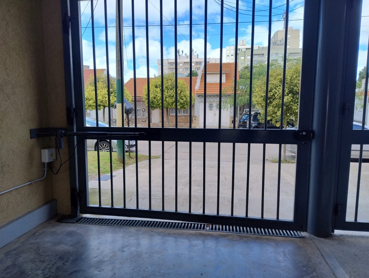 DEPARTAMENTO 2 AMB A ESTRENAR CON BALCON Y COCHERA 