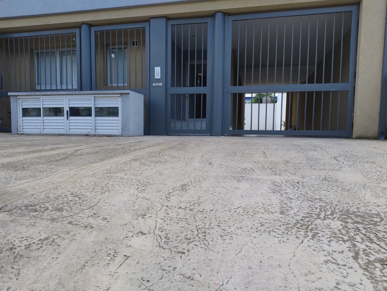 DEPARTAMENTO 2 AMB A ESTRENAR CON BALCON Y COCHERA 