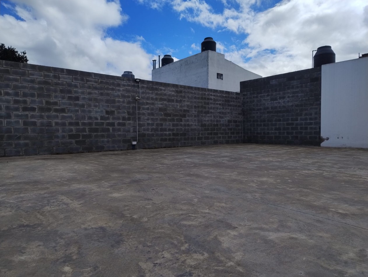 DEPARTAMENTO 2 AMB A ESTRENAR CON BALCON Y COCHERA 