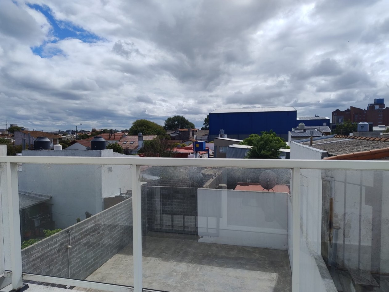 DEPARTAMENTO 2 AMB A ESTRENAR CON BALCON Y COCHERA 