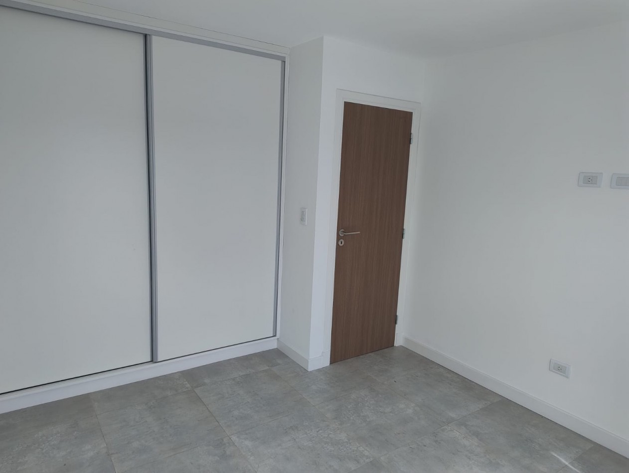 DEPARTAMENTO 2 AMB A ESTRENAR CON BALCON Y COCHERA 