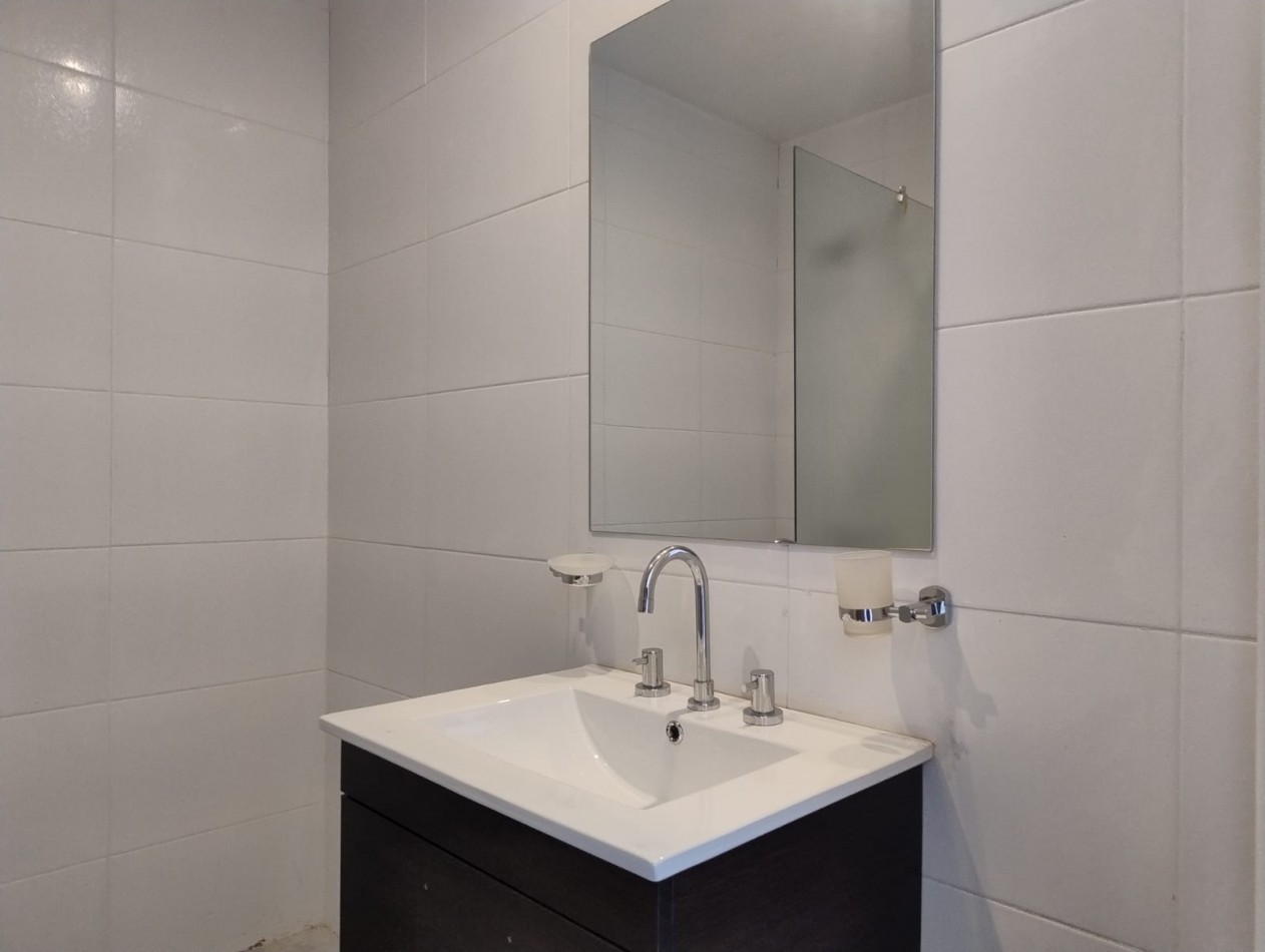 DEPARTAMENTO 2 AMB A ESTRENAR CON BALCON Y COCHERA 