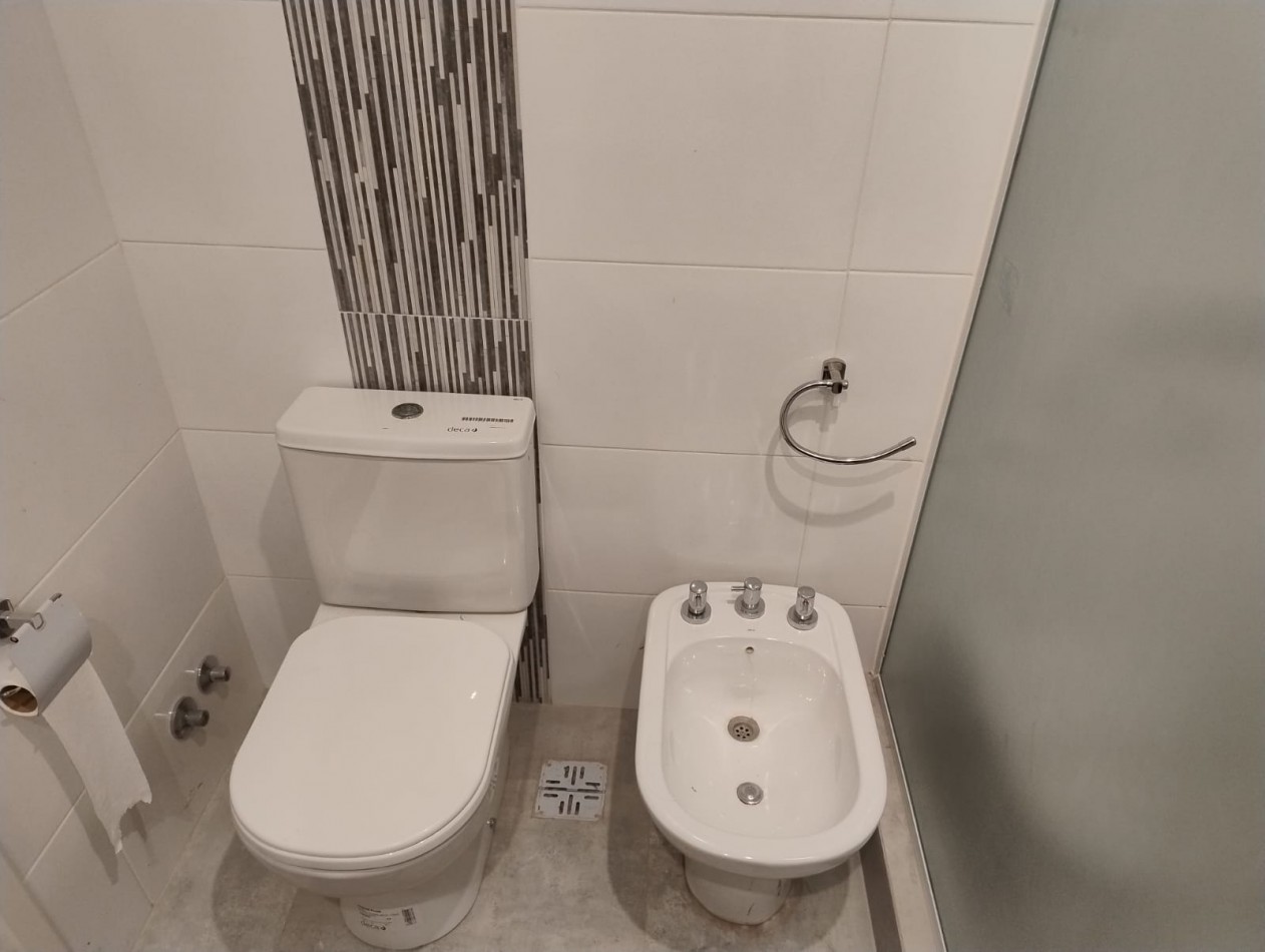 DEPARTAMENTO 2 AMB A ESTRENAR CON BALCON Y COCHERA 