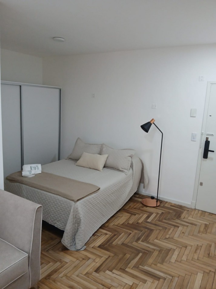 DEPARTAMENTO CON BALCON AL FRENTE- 29m2 - PLAZA COLON-APTO CREDITO