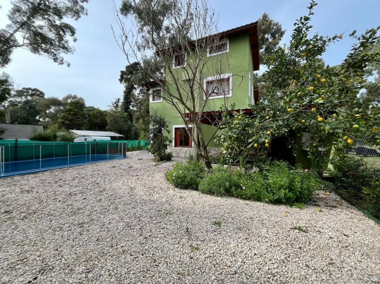 Casa 4 ambientes con pileta , Bosque Peralta Ramos 