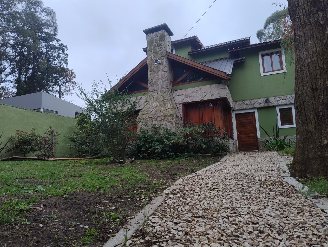 Casa 4 ambientes con pileta , Bosque Peralta Ramos 