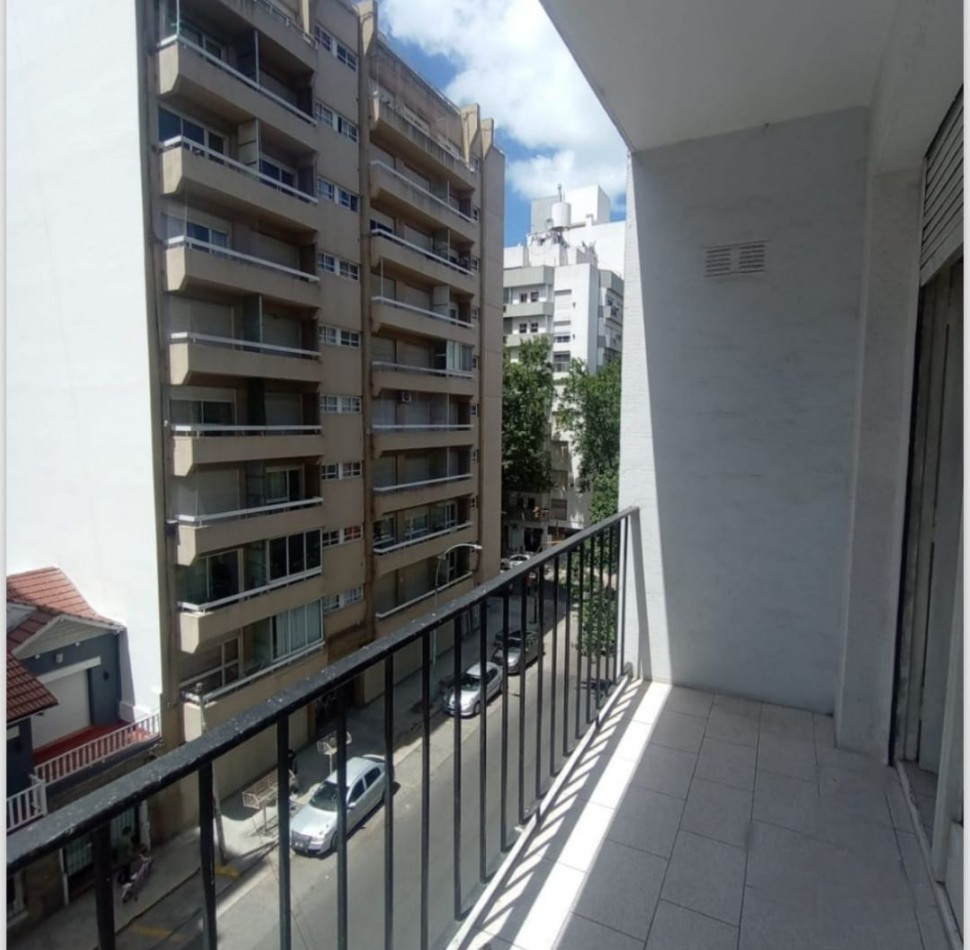VENTA DEPARTAMENTO 2 AMBIENTES A LA CALLE CON BALCON ZONA ALDREY