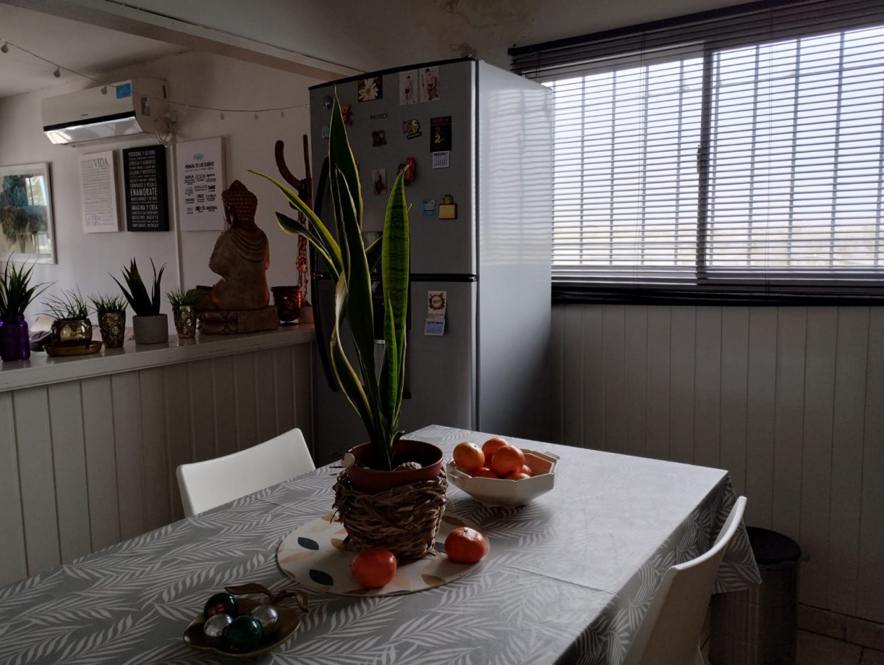 CASA 3 AMBBIENTES + DEPARTAMENTO 2 AMBIENTES 