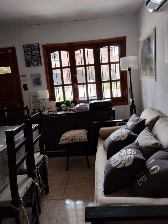 CASA 3 AMBBIENTES + DEPARTAMENTO 2 AMBIENTES 