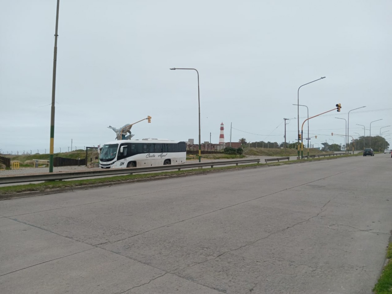 DEPARTAMENTO CON PATIO , EDIFICIO FRENTE AL MAR 