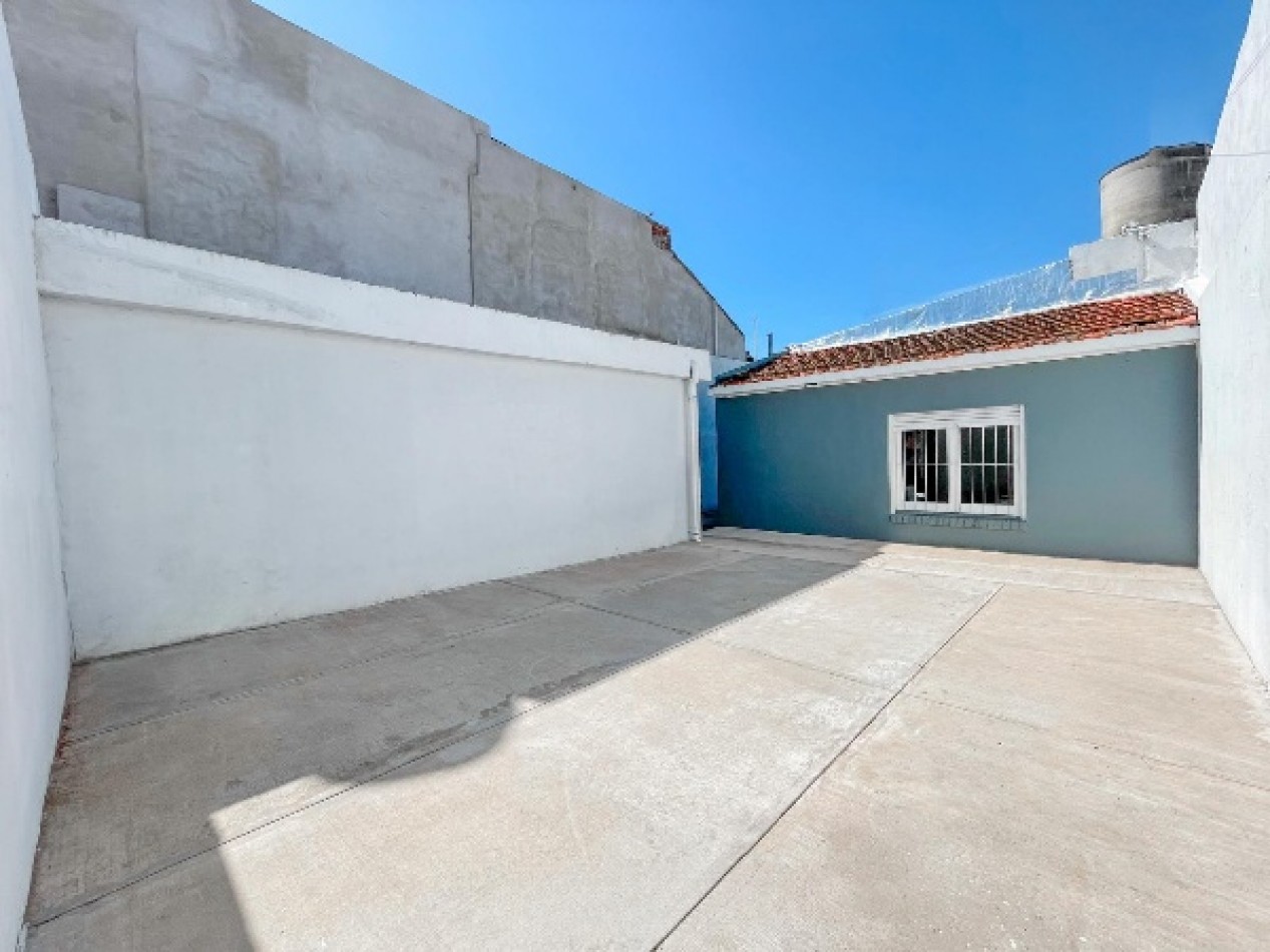 Venta Casa 2amb con garaje y patio Apto Credito