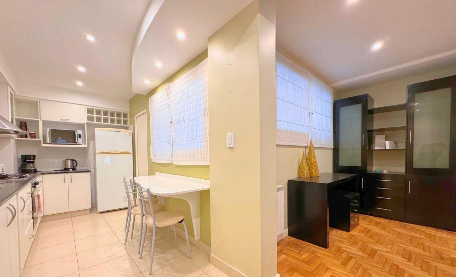 DEPARTAMENTO 3 AMBIENTES LATERAL VISTA AL MAR CON COCHERA .APTO CREDITO