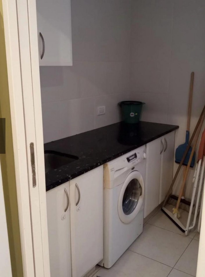 DEPARTAMENTO 3 AMBIENTES LATERAL VISTA AL MAR CON COCHERA .APTO CREDITO