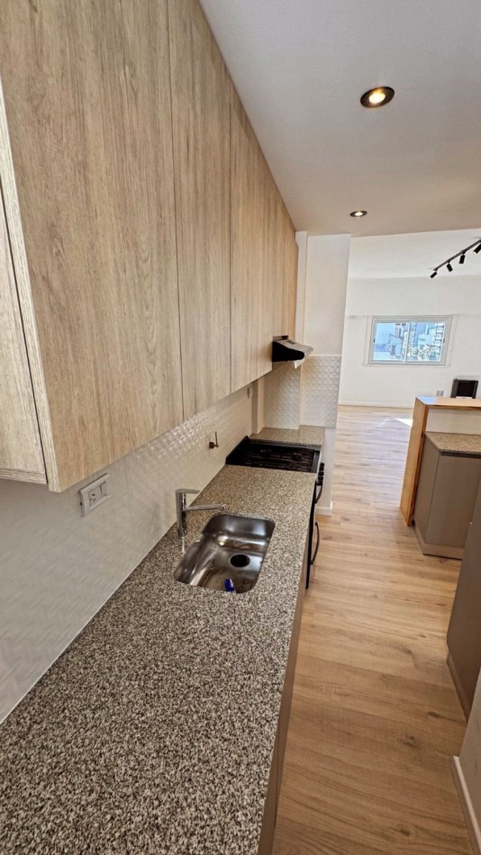 DEPARTAMENTO 3 AMBIENTES A LA CALLE RECICLADO.LA PERLA