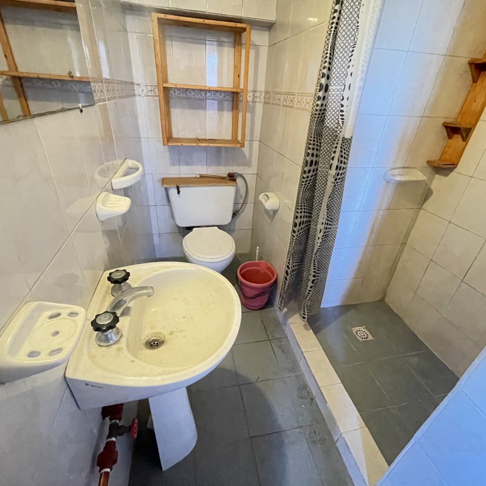 GALPON  DEPOSITO CON DEPARTAMENTO 3 AMBIENTES