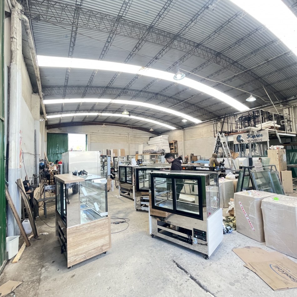 GALPON  DEPOSITO CON DEPARTAMENTO 3 AMBIENTES