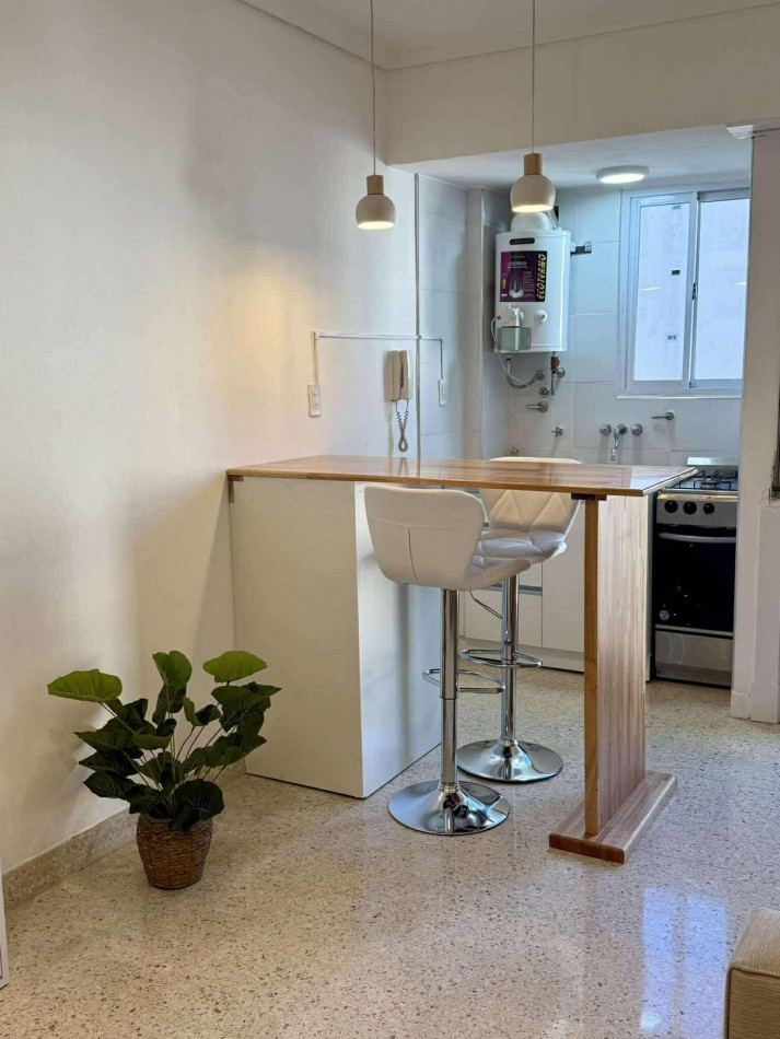 MONOAMBIENTE RECICLADO A LA CALLE.