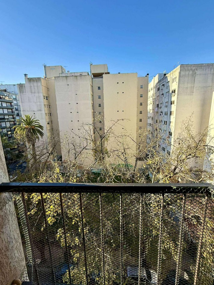 MONOAMBIENTE RECICLADO A LA CALLE.