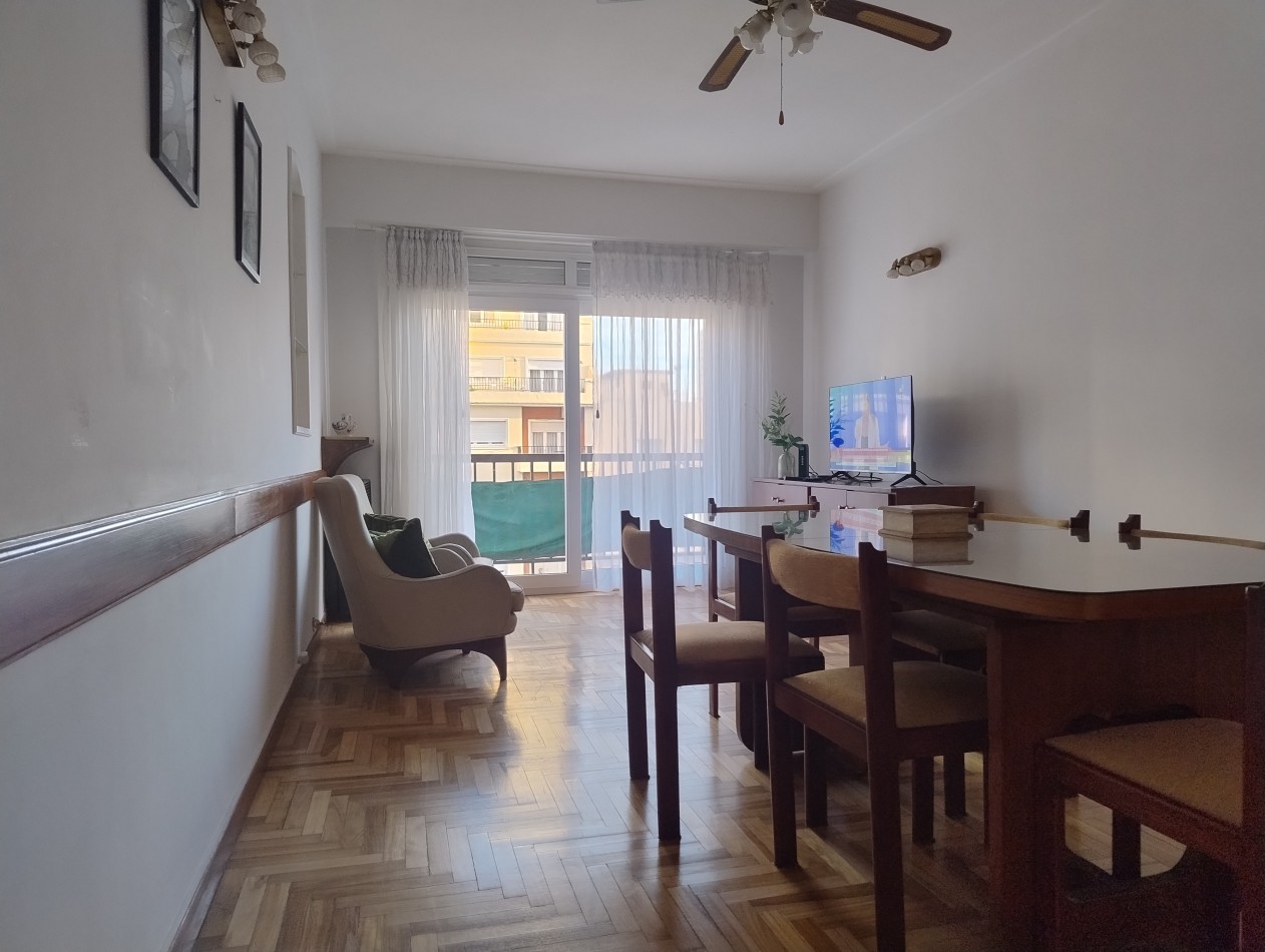 Departamento 3 amb mas dependencia al frente con balcon y cochera plaza colon 